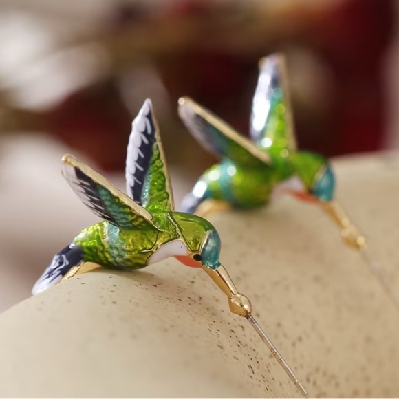 Hautesales Jewelry - Vintage Rare Colorful Hummingbird Earrings